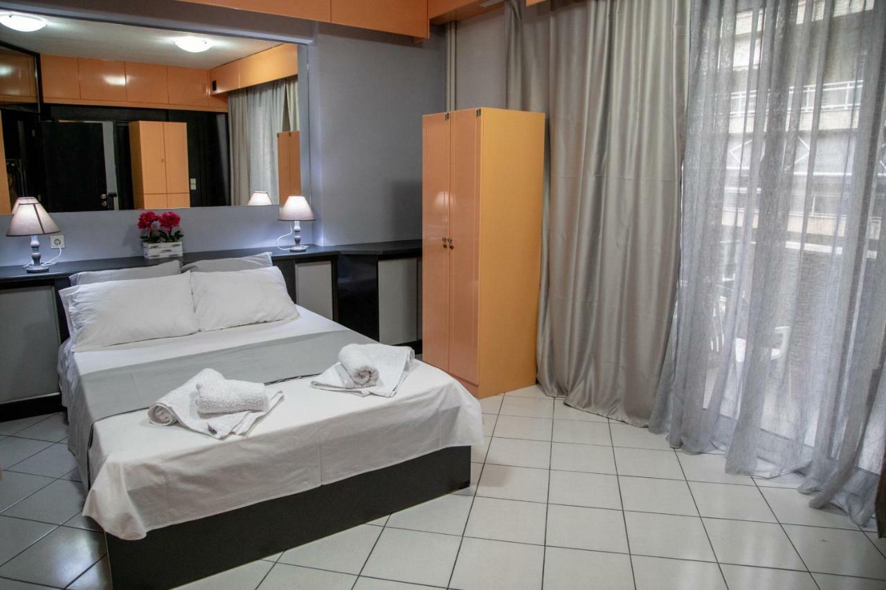 Christine'S Downtown Suites Kavala Exteriör bild